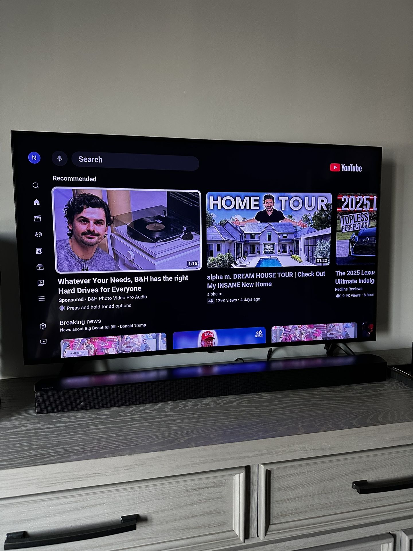 43” Samsung LED 4K UHD Smart TV