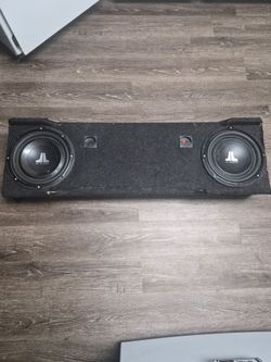 2 JL Audio 10 in Subwoofers in truck box