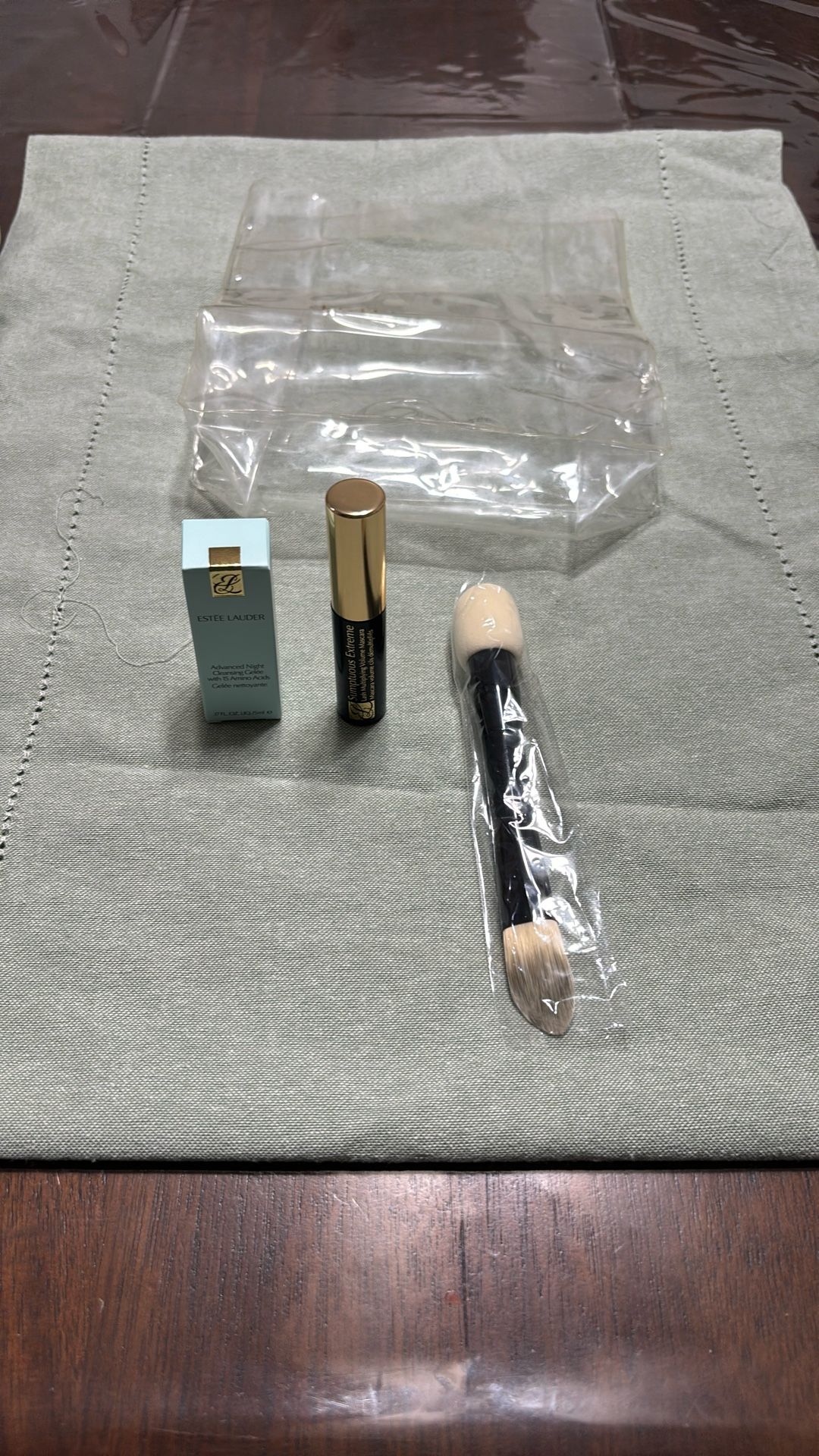 Estée Lauder mascara, Night Cleansing, & foundation brush
