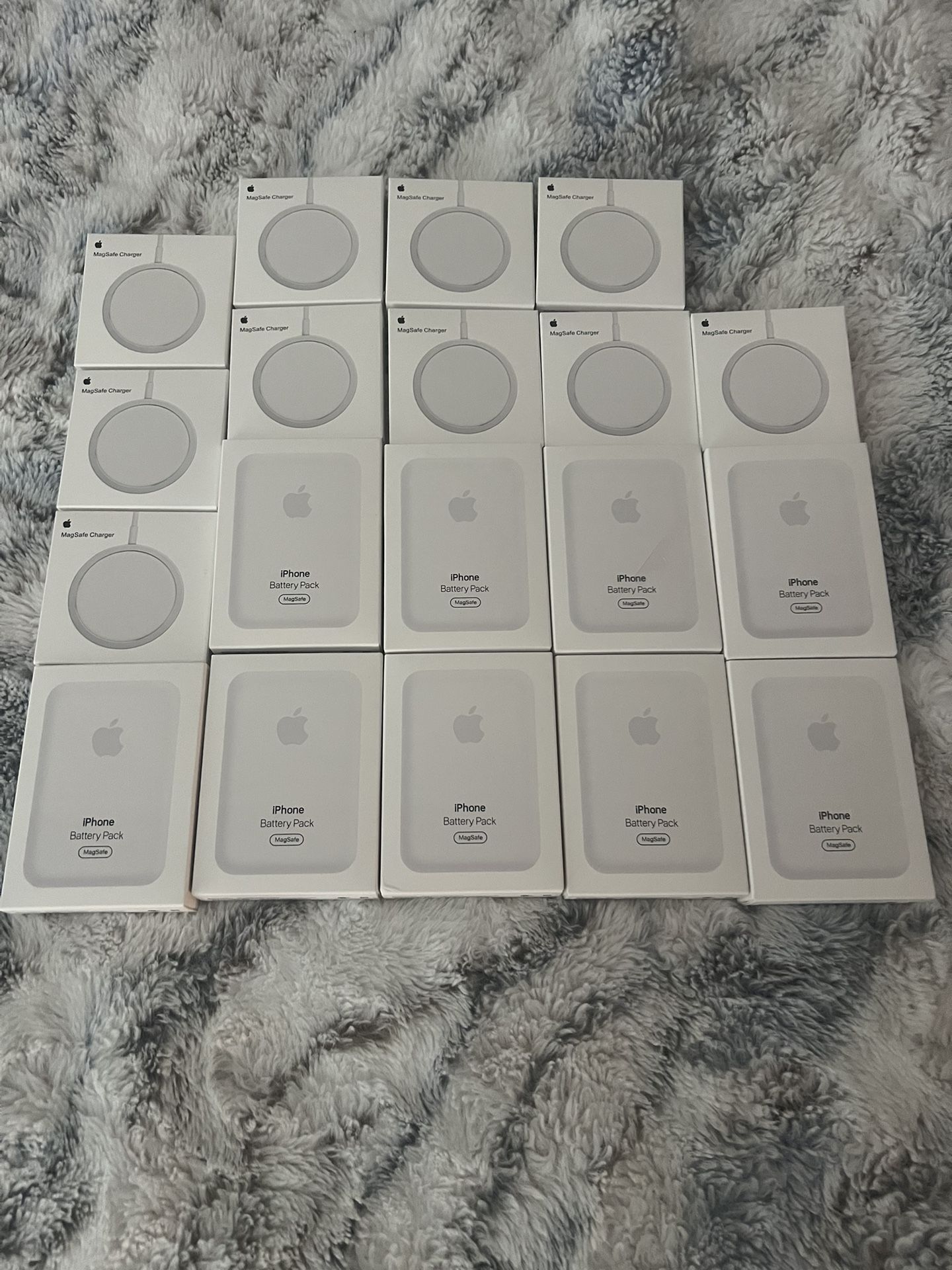 Apple Magsafe Battery Pack