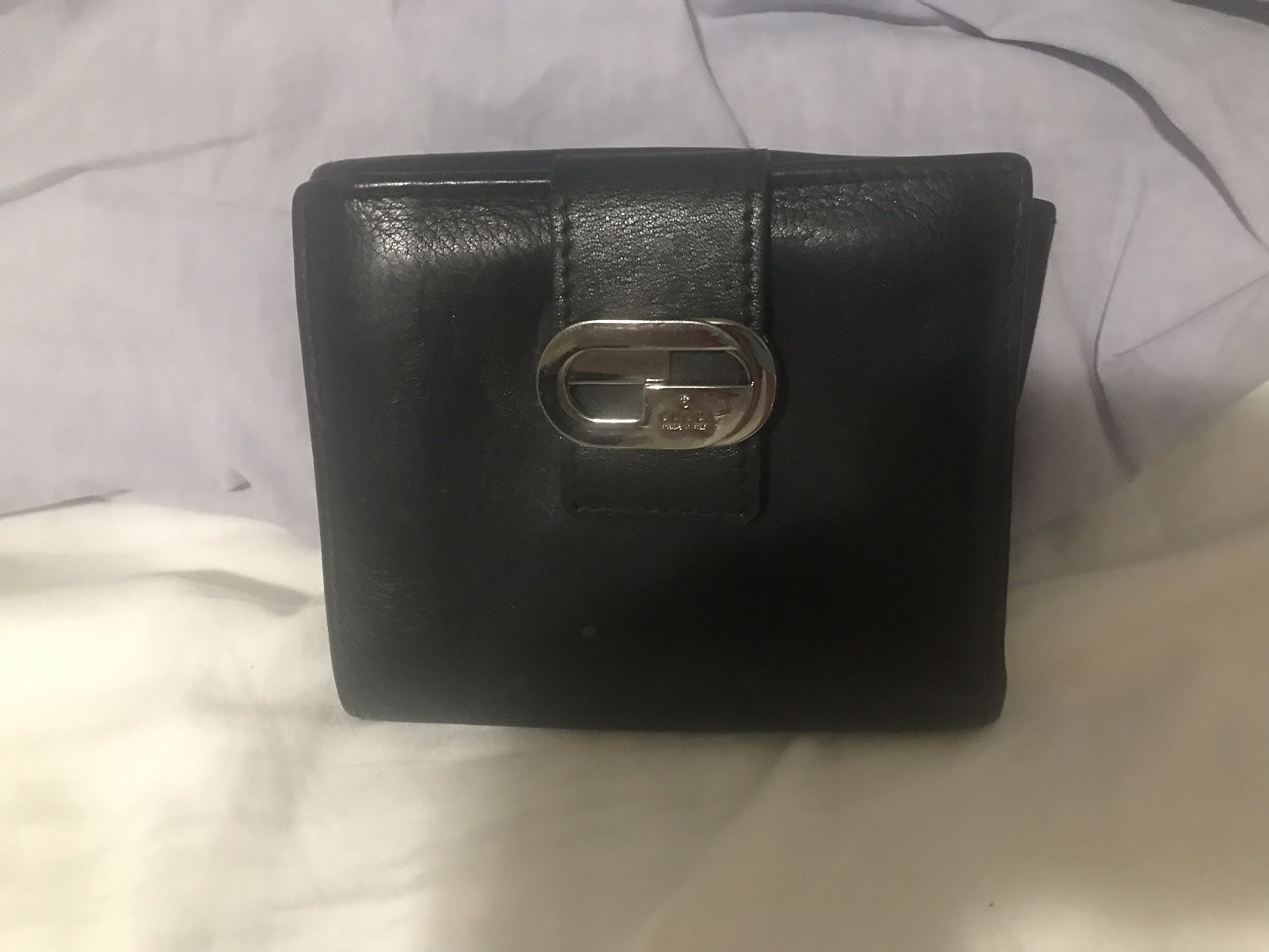 Gucci Wallet.