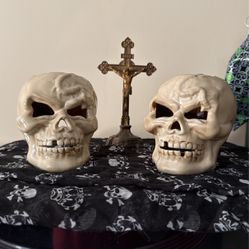 Skull Tea Light Candle Holders Ceramic New Pair Horror Gothic Halloween 