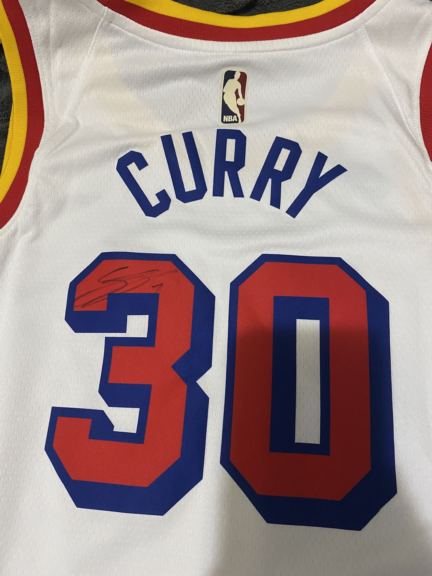 Jeremy Lin Signed Jersey