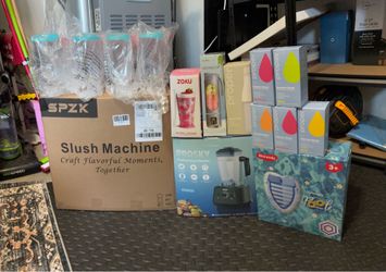 Slushee Maker Summer fun bundle☀️