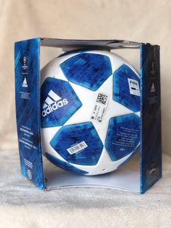 waardigheid Oprichter schuur Adidas UEFA Champions Legue 2018/19 Official Match Ball - Balón Official de  la Champions League NEW WITH BOX for Sale in Los Angeles, CA - OfferUp
