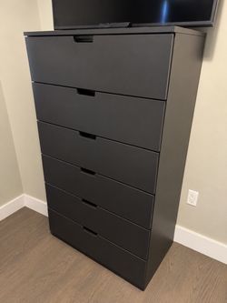 Black 6-Drawer Dresser