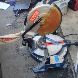 Ryobi 10 Inch Compound Miter Saw