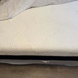Queen Mattress and box spring