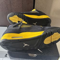 Jordan 4 thunder 220 obo