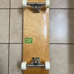 New Complete Skateboard - size 8.25