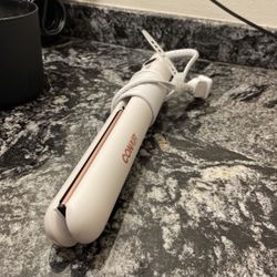Conair Straightener 
