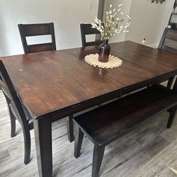 Dining Table (4 Chairs Plus Bench)