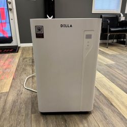 Della 14,000 BTU AC And Heater