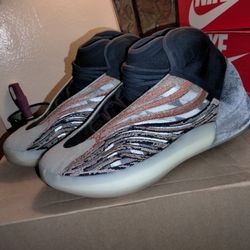 Yeezy Qntm Sz 9.5 Worn 2 Times 