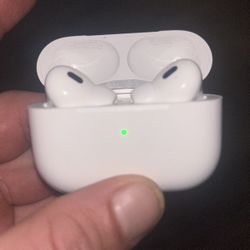 Apple AirPods Pro Noise Canceling Spatial Audio