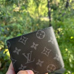 Luis Vuitton Men Wallet 