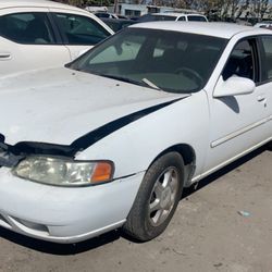  Nissan Altima Parts Only !!!