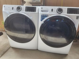GE Steam Jumbo Washer And Dryer Electric