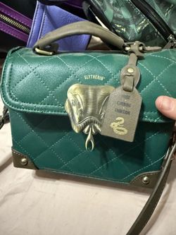 Slytherin cross body - Loungefly