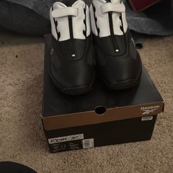 Reebok Answer 4 Playoffs Sz 11.5
