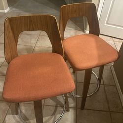 2 Stools 