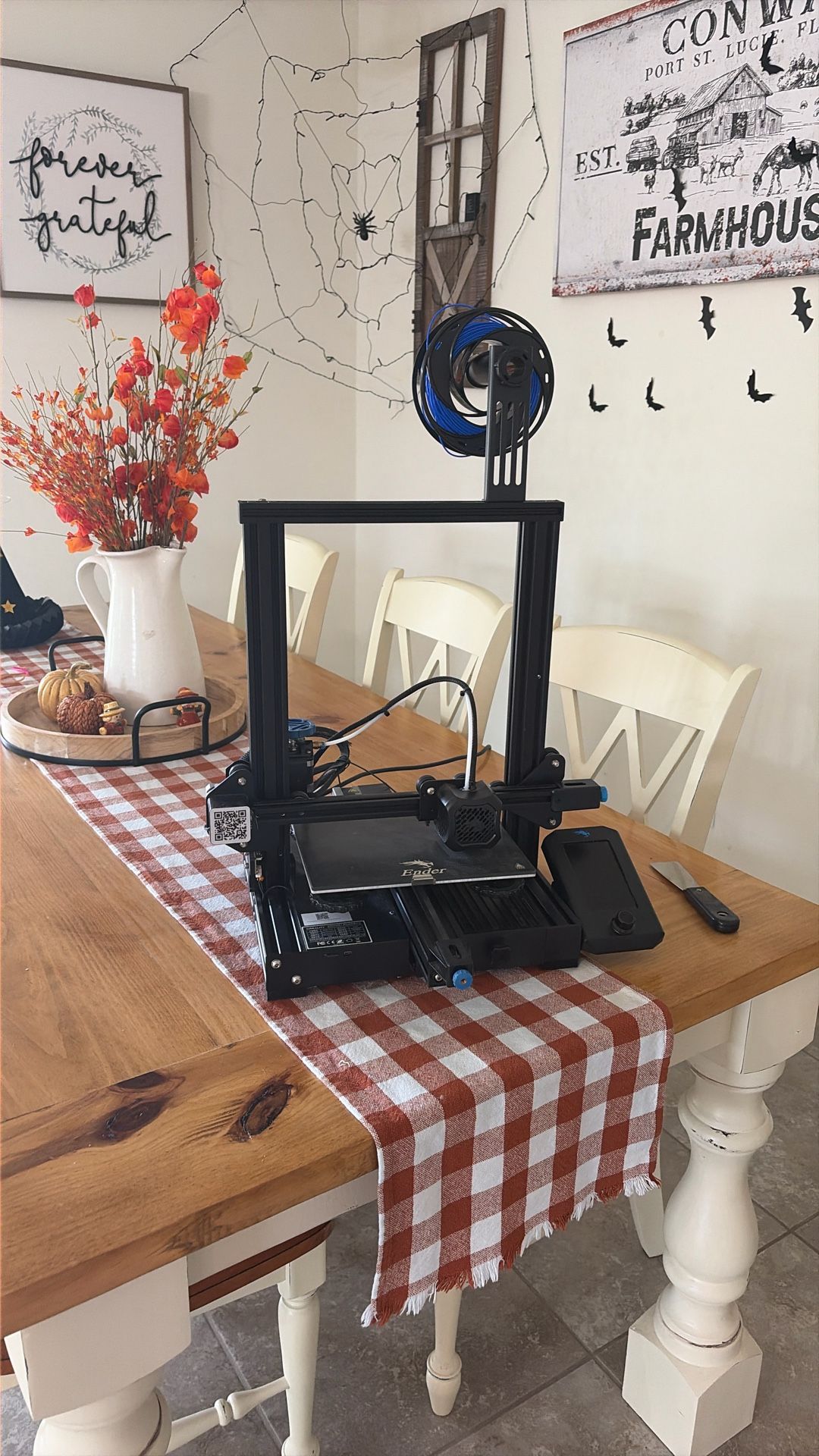 Ender 3 V-2 3D Printer By Creality