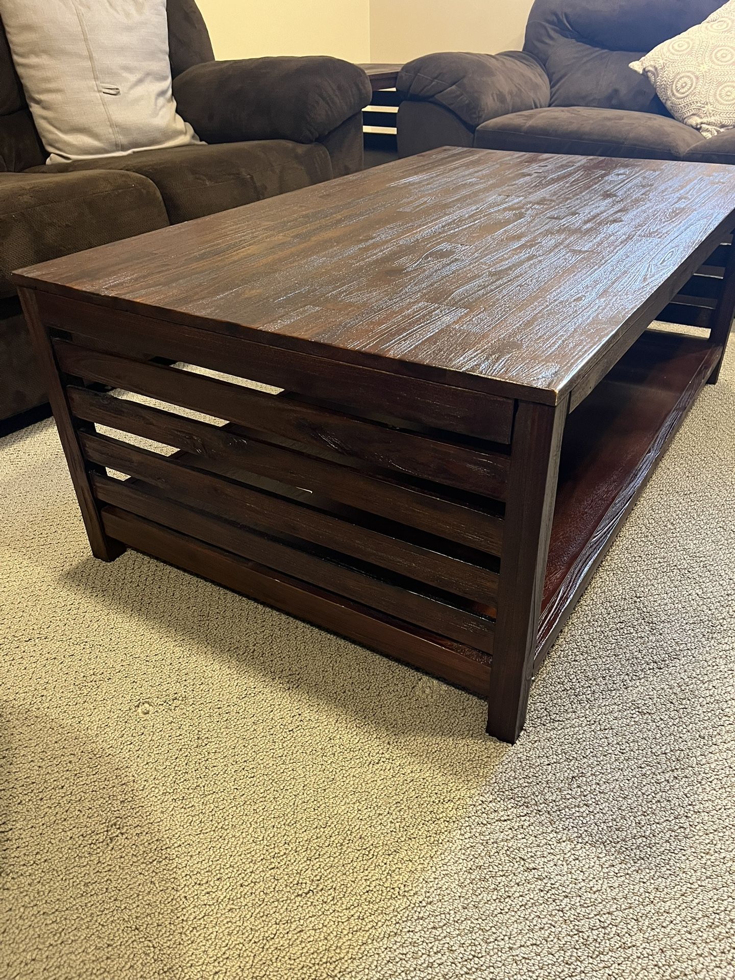 Bernie & Phyls 3-piece Coffee and End Table Set