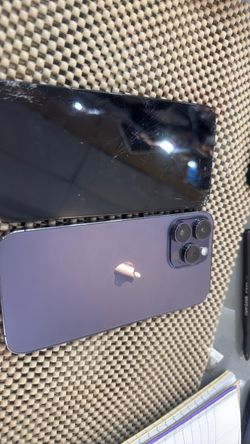 iPhone 14 ProMax Screen