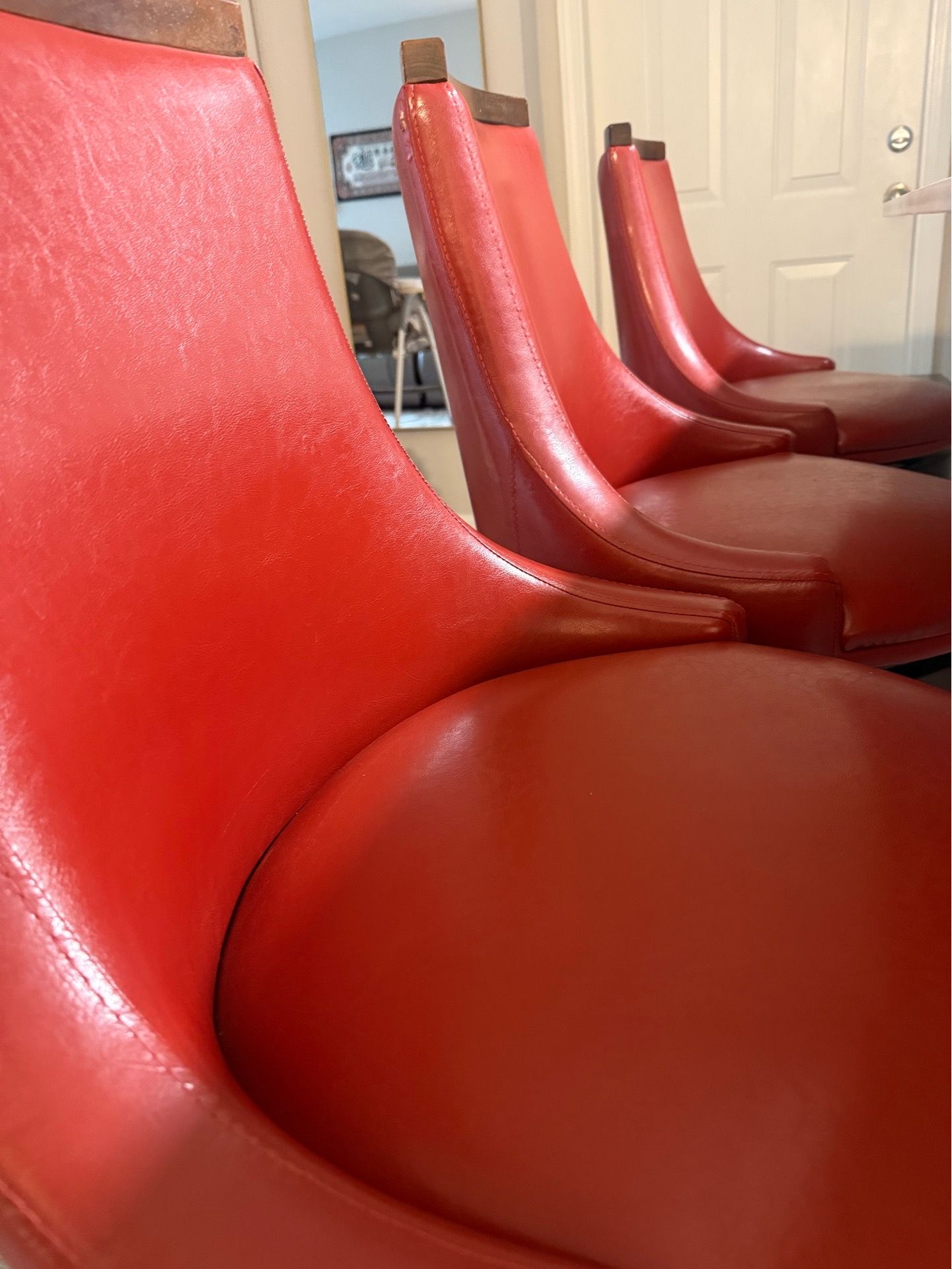 Spinning Bar stools