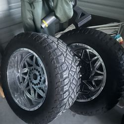 (4) 22” Wheels 37” Tires 8x170 Ford Lug 