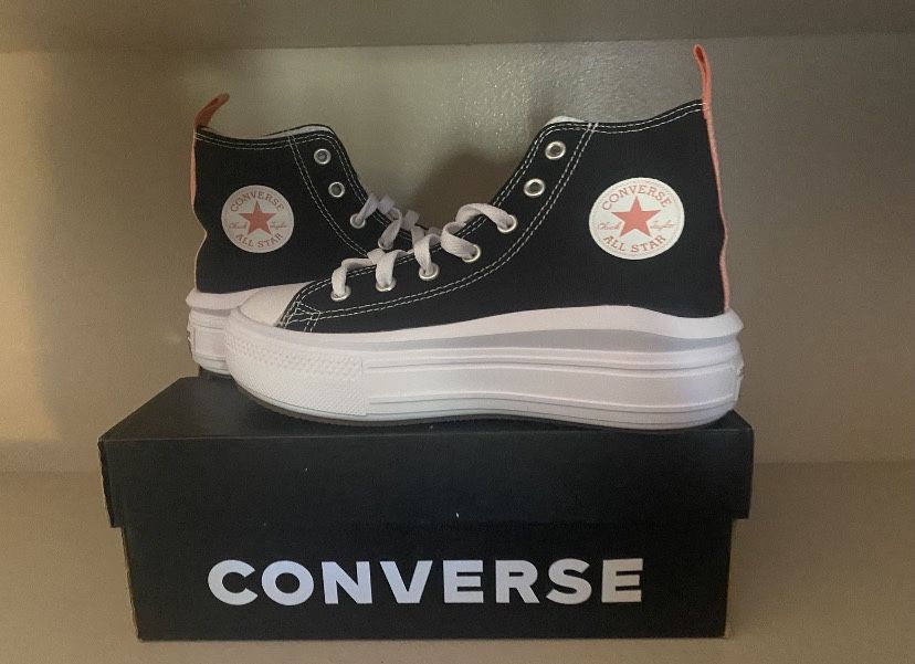 kids size 3 pink platform converse
