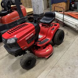 Tractor Craftsman T110