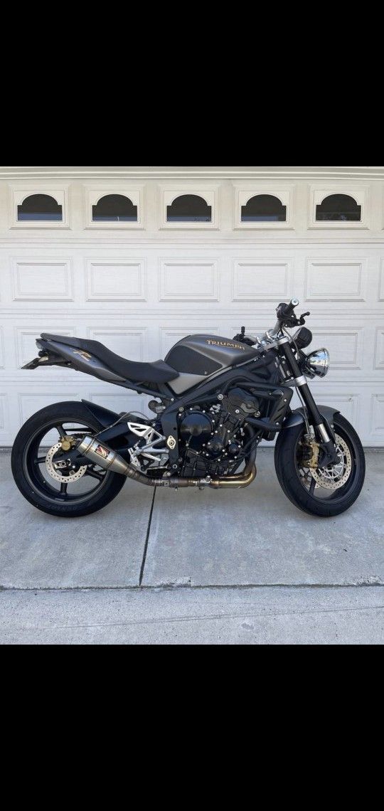 2009 Triumph Street Triple R