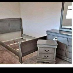 New Grey Queen 4pc Bedroom Set 