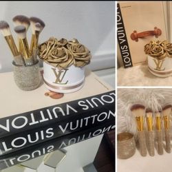 New! Glam vanity set!