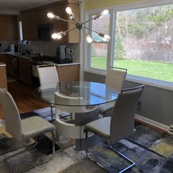 Dining Table And Chair Set 