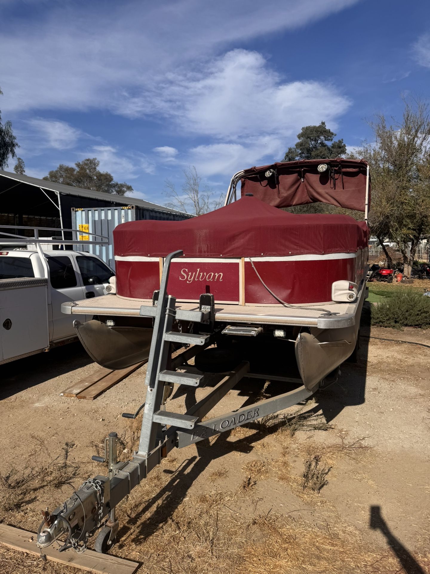 2006 Sylvan 22’ Pontoon - 200hp Evinrude Outboard