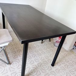 Wooden desk Table