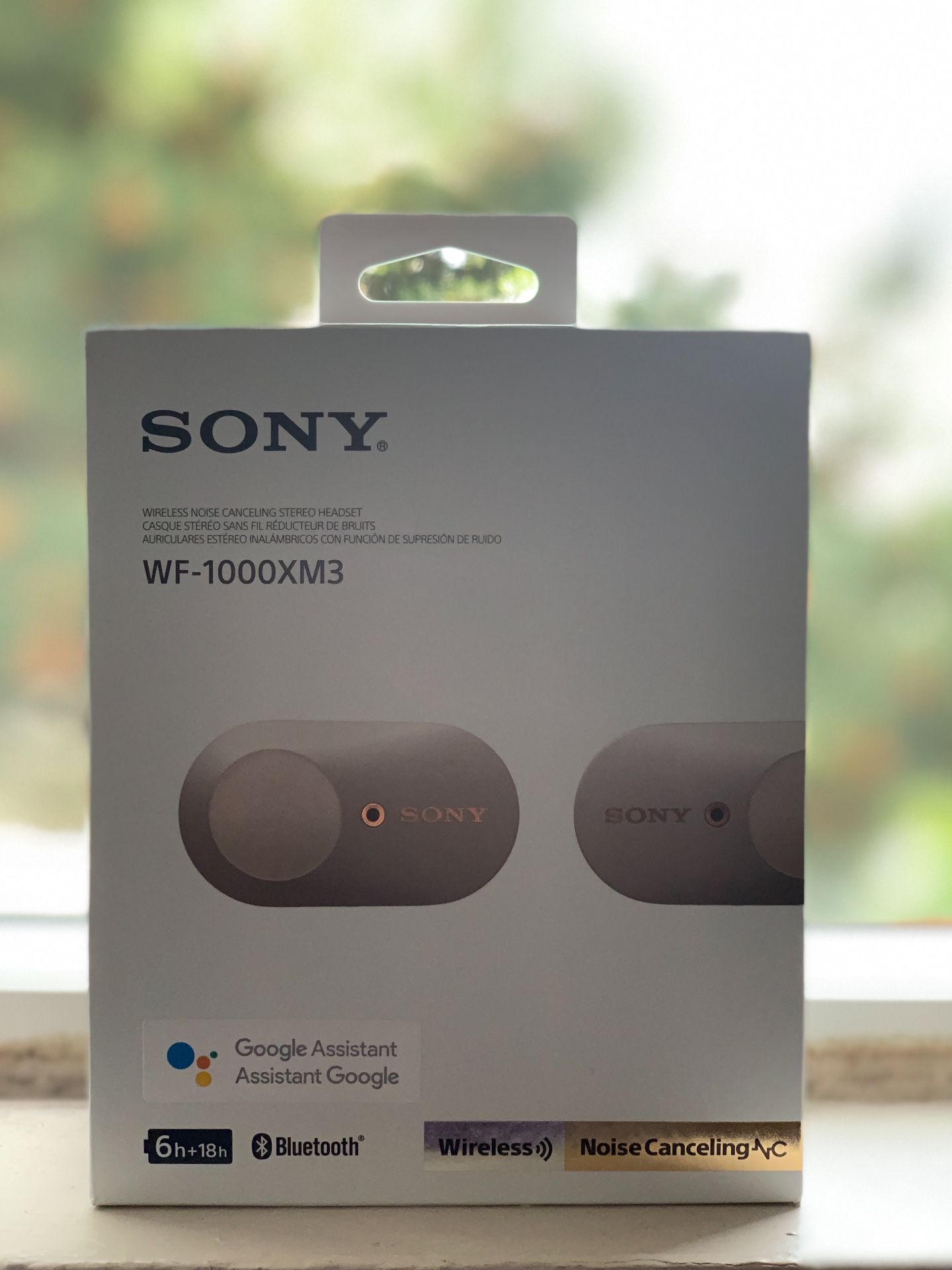 Sony WF-1000XM3 True Wireless Bluetooth Earbuds (Platinum Silver) like new