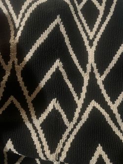 NEW 2X4 BLACK AND WHITE CARPET