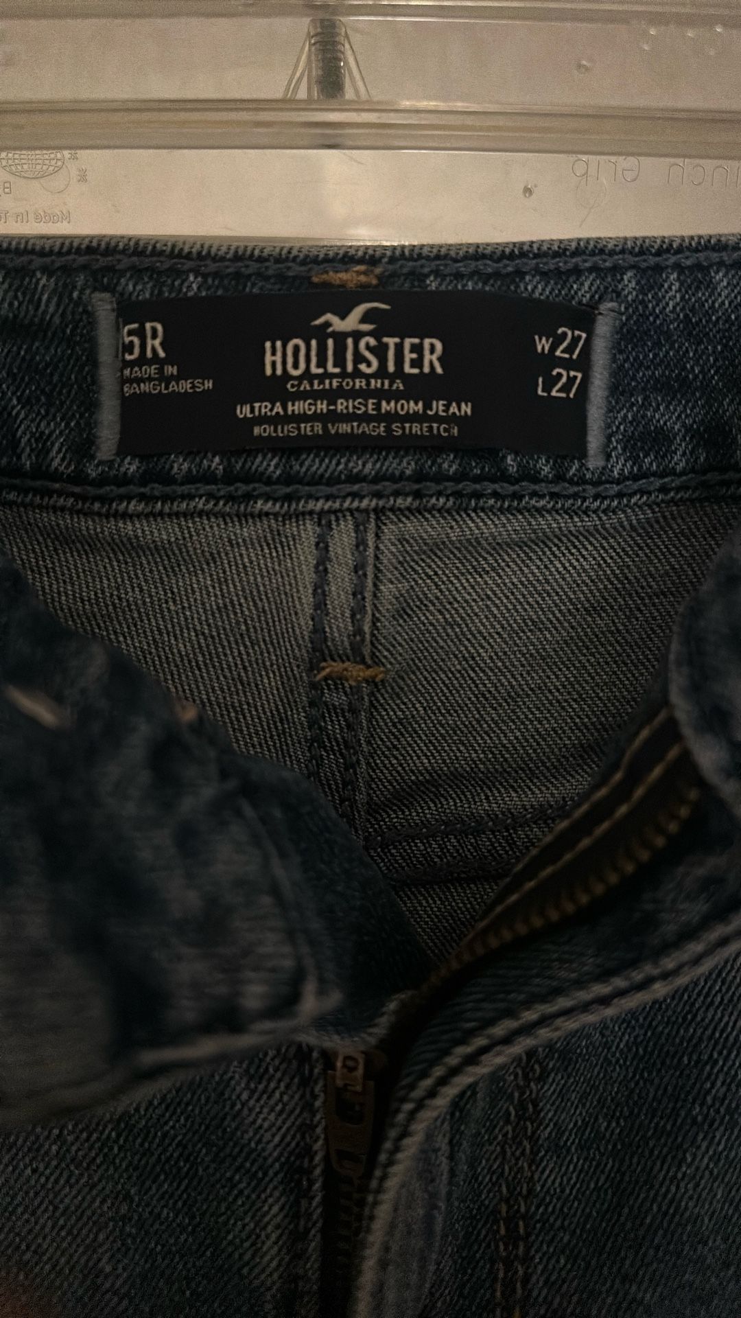 Hollister Ultra High Rise Mom Jean