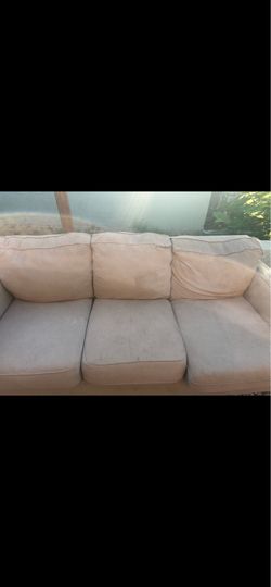 3 couches, 1 table