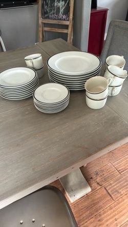 Set Of 12 Dinnerware Set