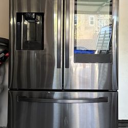 Samsung 3-Door Family Hub French Door Smart Refrigerator in Fingerprint Resistant Black Stainless Steel