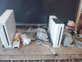 Nintendo Wii Console Bundle