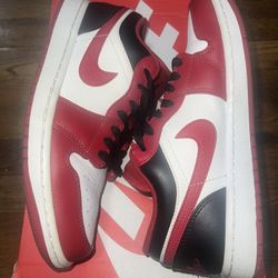 Jordan Low Top Size 7.5