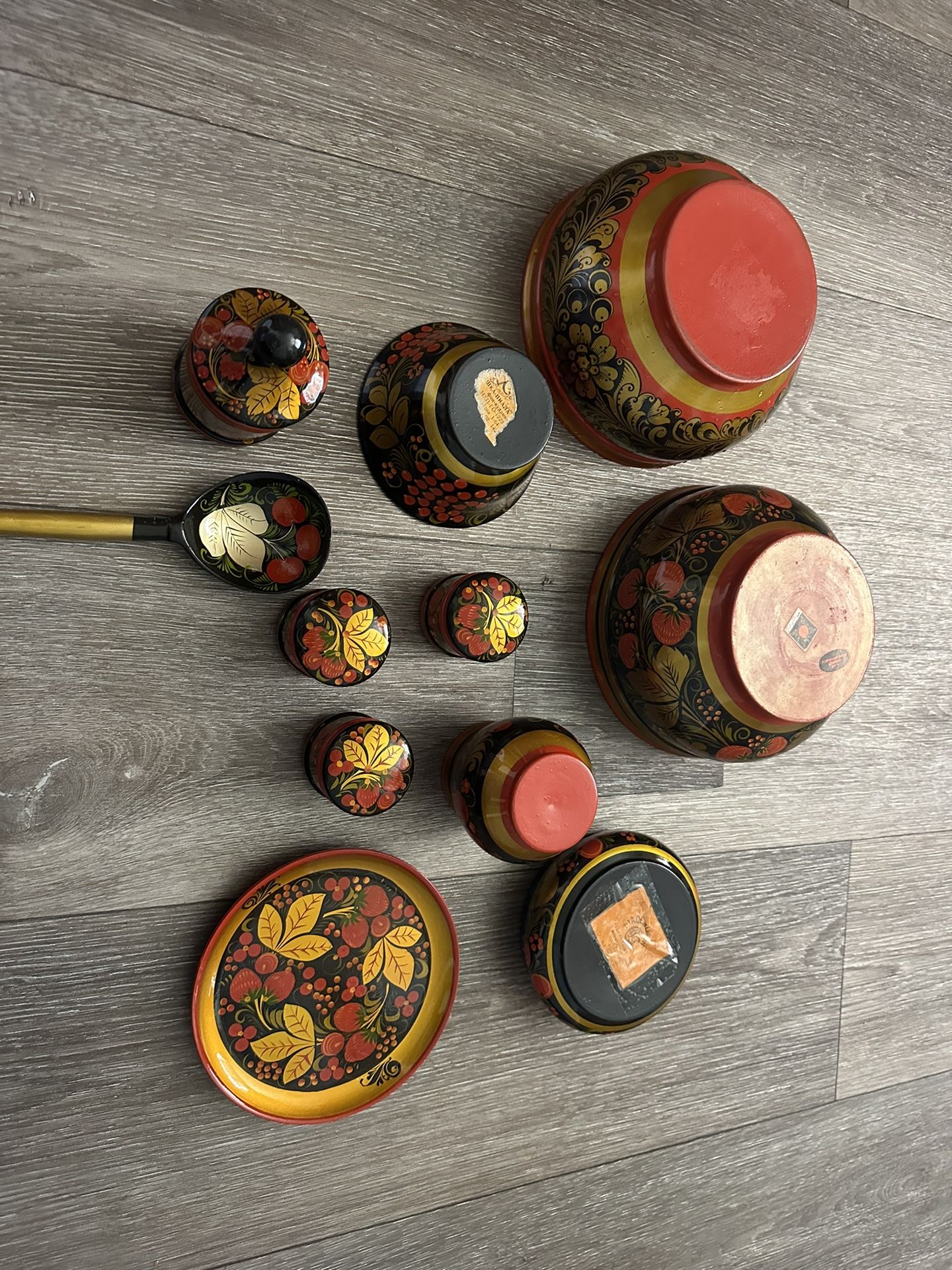 Russian Folk Art Entire Set Gorgeous Condition