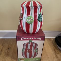 Large Holiday Christmas Cookie Jar From Cracker Barrel