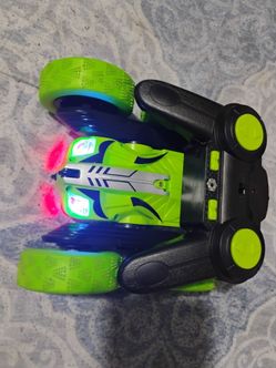 Green Super Wheels Dual Flip 360 RC Car