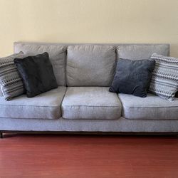 Sofa, Like New 